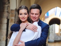Жена Дмитрия Комарова рассказала, как переживает разлуку с любимым