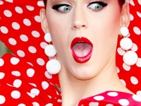 Неидеальные улыбки звезд