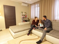 Учила нового папу деньги зарабатывать: Анонс новой серии "Міняю жінку"