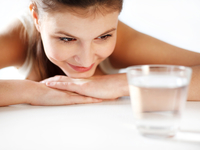 Случаи, когда обязательно нужно выпивать стакан воды