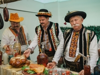 Стала известна дата премьеры самой ожидаемой комедии "Великі Вуйки"