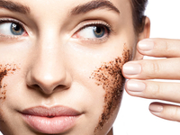 Косметологи против: ТОП-6 средств, которые профессионалы не нанесут на свое лицо