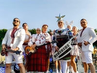 День рождения Андрея Данилко: ТОП-20 самых знаменитых песен Верки Сердючки