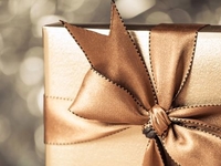 Подарок для босса: ТОП-8 небанальных идей