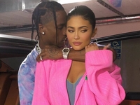 Кайли Дженнер подтвердила слухи о расставании с отцом своей дочери