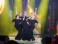 "Музыкальная платформа": Алина Гросу рассказала про обнажение на сцене