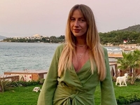 Леся Никитюк удивила новым цветом волос: фото