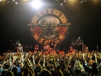 Клип Guns N’Roses, вышедший в 1980-х, побил рекорд по просмотрам в Сети