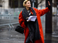 Где купить крутой шарф: ТОП-7 самых необходимых моделей на зиму 2020