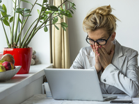 Как будут выглядеть офисные сотрудники через 20 лет -  видео