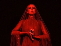 MARUV презентовала первый трек с мини-альбома "Hellcat Story" - видео