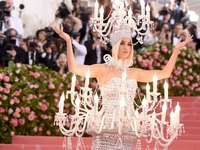 История Met Gala: Самые скандальные и сумасшедшие образы звезд