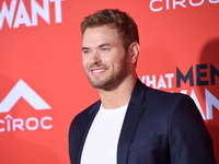 Звезда "Сумерек" Келлан Латс впервые станет отцом