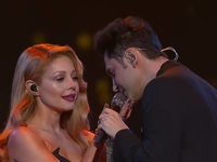 Кароль и Дан Балан удивили зрителей романтичным выступлением на M1 Music Awards