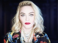 СМИ: Мадонна встречается с молодым бойфрендом