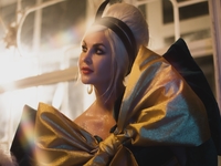 KAMALIYA показала семейную праздничную сказку в новом клипе “На Різдво”