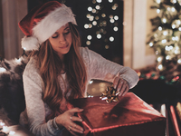 Новый год 2020: Как одеться, если домашняя обстановка вам милее громкой вечеринки