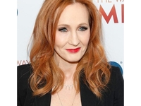 Автор книг о Гарри Поттере попала в скандал из-за неприязни к трансгендерам