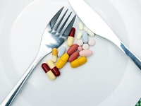 Почему нельзя принимать витамины без назначения врача