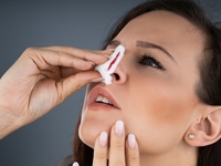 Как остановить кровотечение из носа