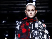 Неделя моды в Милане: Коллекции Versace, Etro, Marni