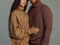 Влад Яма показал пляжное фото с женой-красавицей