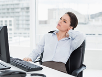 Почему болит шея?