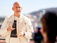 Украинские звезды снялись для информационной компании МОЗ: фото