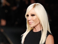 Донателла Версаче пожертвовала 200 тысяч евро на борьбу с коронавирусом