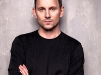 Кашель и температура: Солиста "Друга ріка" госпитализировали после поездки в Италию