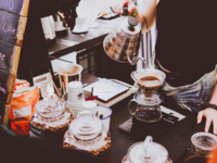 Пить или не пить: Насколько вреден кофе для вашей кожи