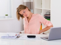 Сидячая работа: что делать, если болит шея и спина