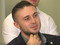 Участницы "Від пацанки до панянки" приставали к Тарасу Тополе