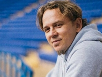 Участник группы "ТНМК" Фоззи стал отцом двойни