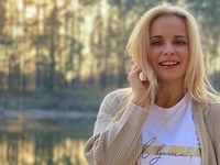 "Горячая штучка!": Лилия Ребрик похвасталась соблазнительной фигурой в пижаме
