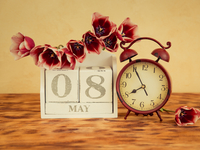 У кого именины 8 мая?