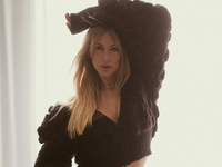 Пикантно: Леся Никитюк засветила грудь в прозрачном наряде