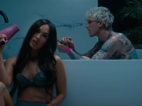Меган Фокс подогрела слухи о романе с Machine Gun Kelly, снявшись в его клипе