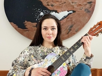 "Папина копия": Юлия Санина очаровала Сеть кадрами с подросшим сыном