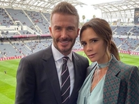 Виктория Бекхэм трогательно поздравила мужа с Днем отца