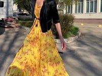 Депутат подарил Елене-Кристине Лебедь автомобиль
