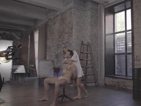 Злата Огневич раздела парня в клипе "Гола правда" - видео