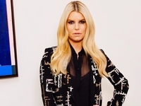 Джессика Симпсон ошеломила Сеть похудением