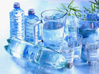 Грязные бутыли с химией: что мы получаем, когда покупаем питьевую воду?