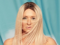 "Ну почему в лифчике?": 44-летняя Могилевская возмутила Сеть пикантным нарядом