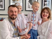 Елена Кравец показала подросших двойняшек Катю и Ваню