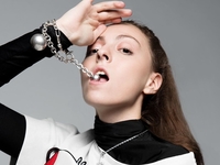 "Что за красотка": 15-летняя дочка Поляковой сверкнула фигурой в бикини