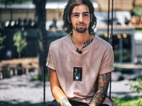 Чем Владимир Дантес баловал Надю Дорофееву на карантине?