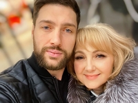 Ведущий "Кохання на виживання" посвятил трогательный трек маме