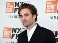 На одного холостяка меньше: Роберт Паттинсон обручился с известной моделью - СМИ